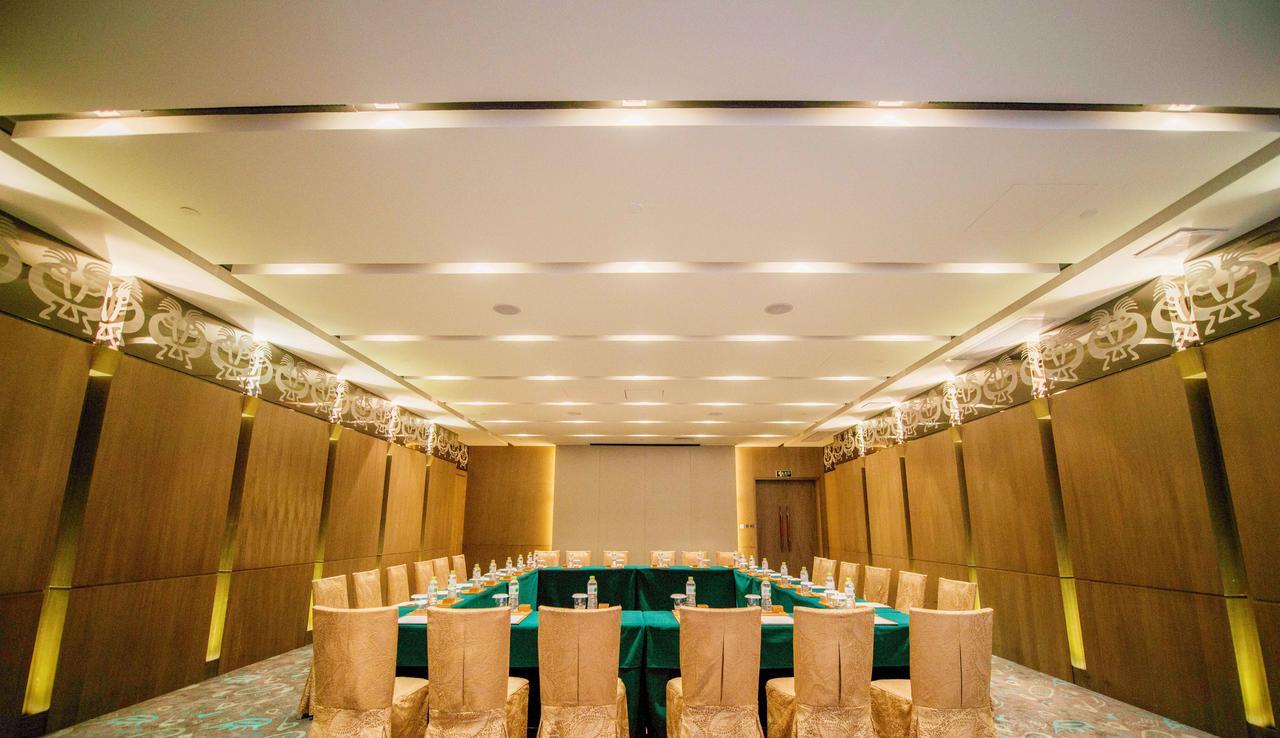 Gleetour Maya Hotel Wuhan Exterior foto