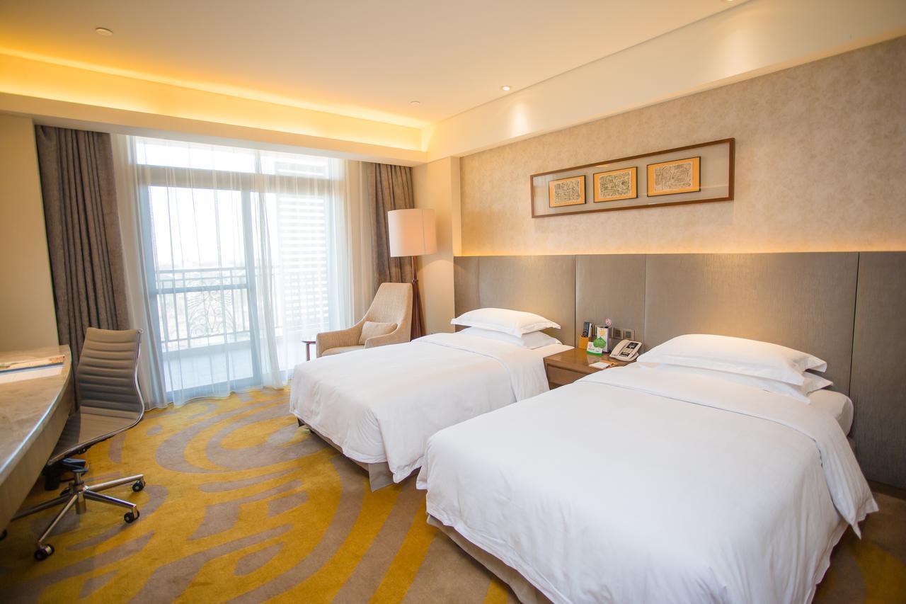 Gleetour Maya Hotel Wuhan Exterior foto